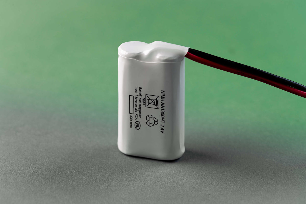 2,4V 1,3Ah AA cel NiMh SBS + Van lien connector.